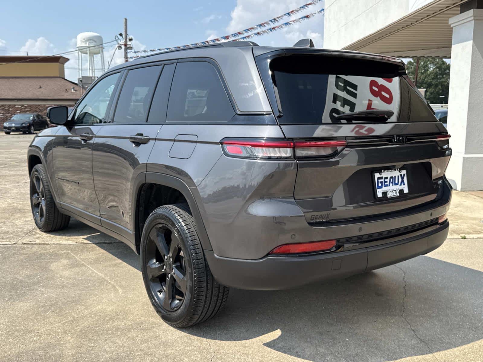 2023 Jeep Grand Cherokee Limited photo 7