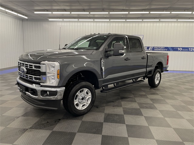 2026 Ford F-350 Super Duty XLT's photo