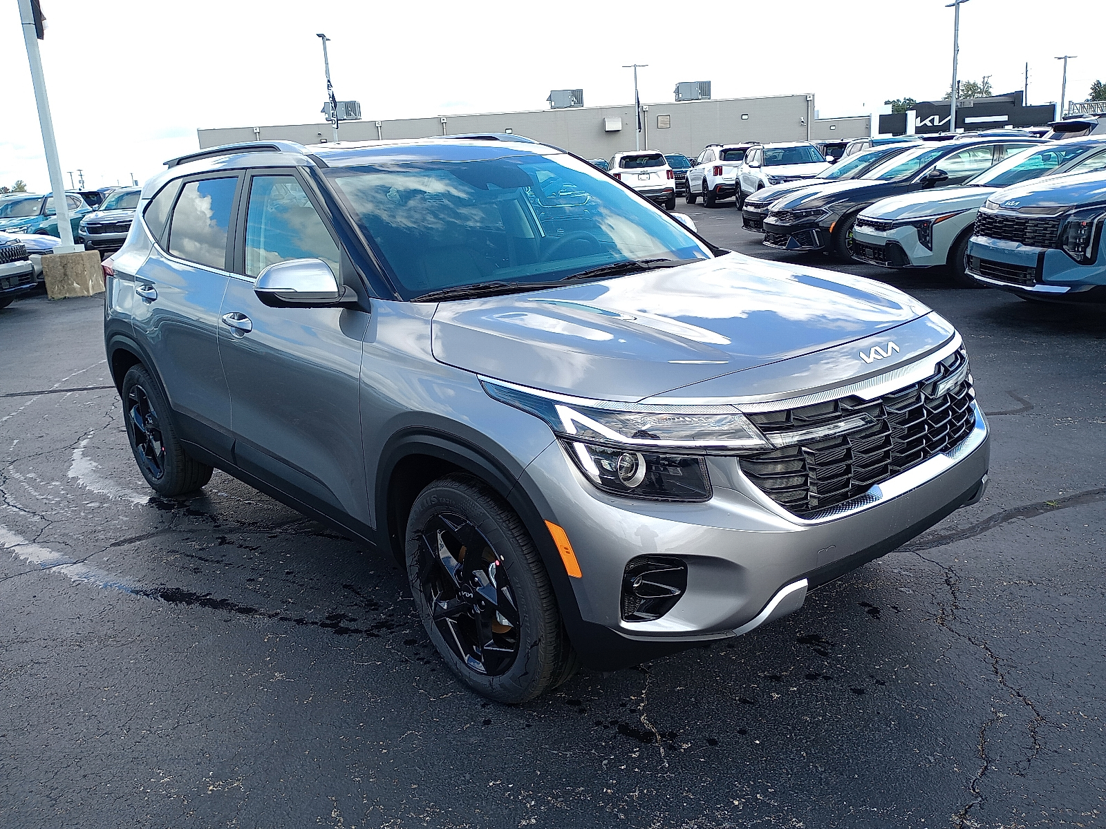 2026 Kia Seltos EX's photo