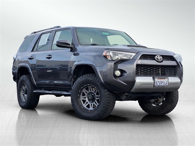2019 Toyota 4Runner TRD Off-Road's photo