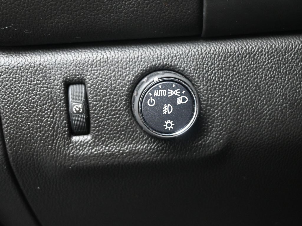 2018 Gmc Canyon SLE photo 19