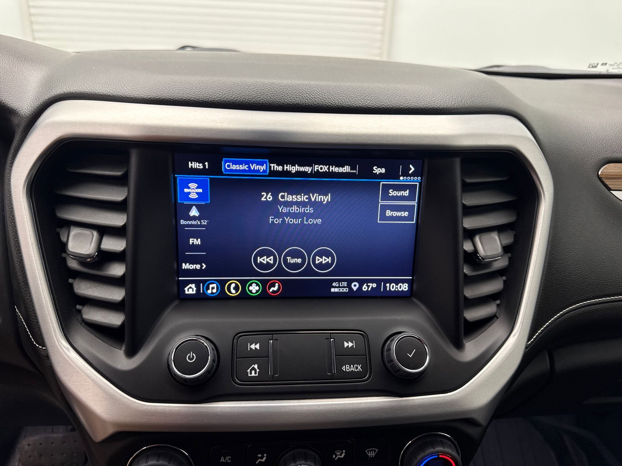 2023 Gmc Acadia SLE photo 34