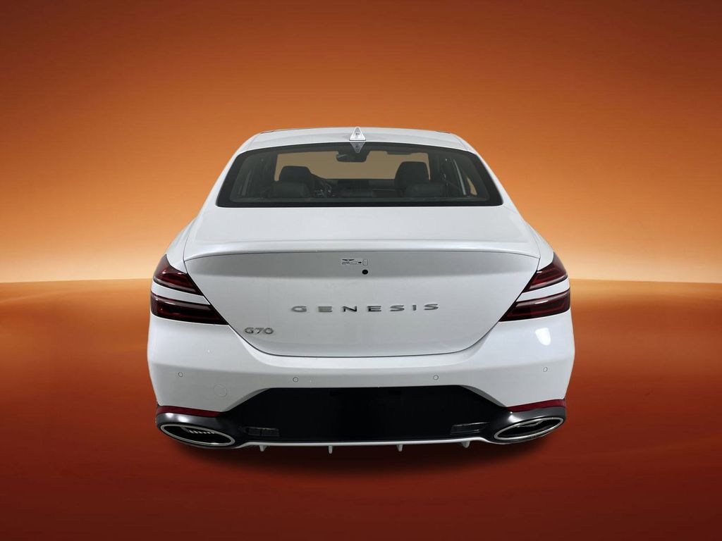 2025 Genesis G70 2.5T Sport Prestige photo 4