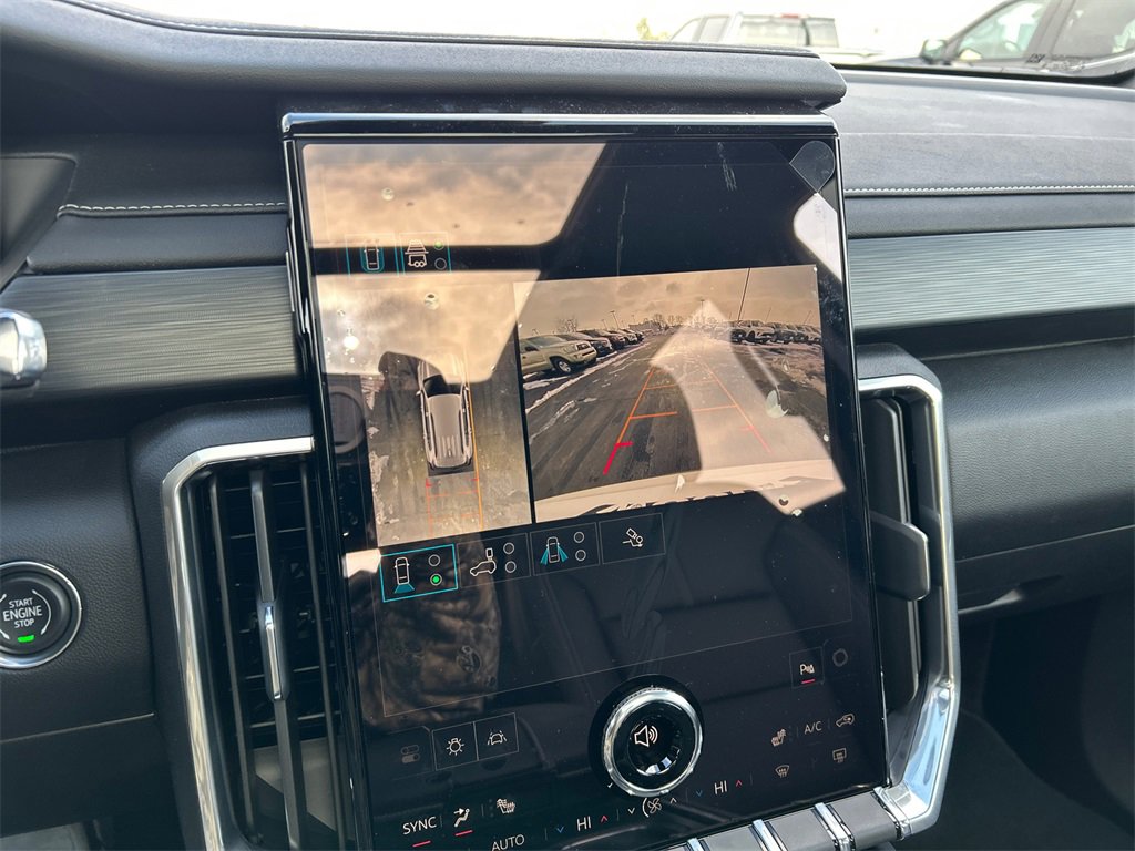 2026 GMC ACADIA - Image 21