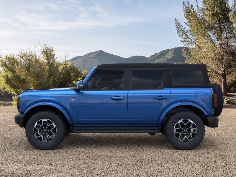 2024 Ford Bronco Outer Banks photo 4