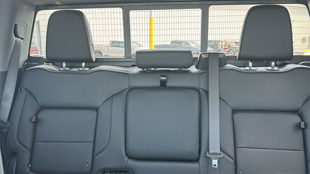 2025 Gmc Sierra 3500 HD Denali photo 28