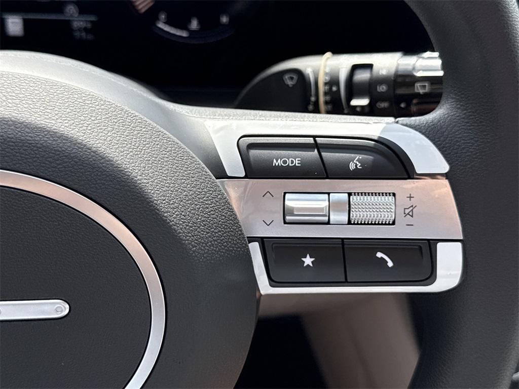 2026 Hyundai Tucson SEL photo 18