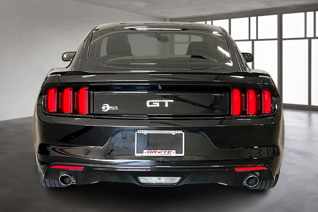 2016 Ford Mustang GT photo 4