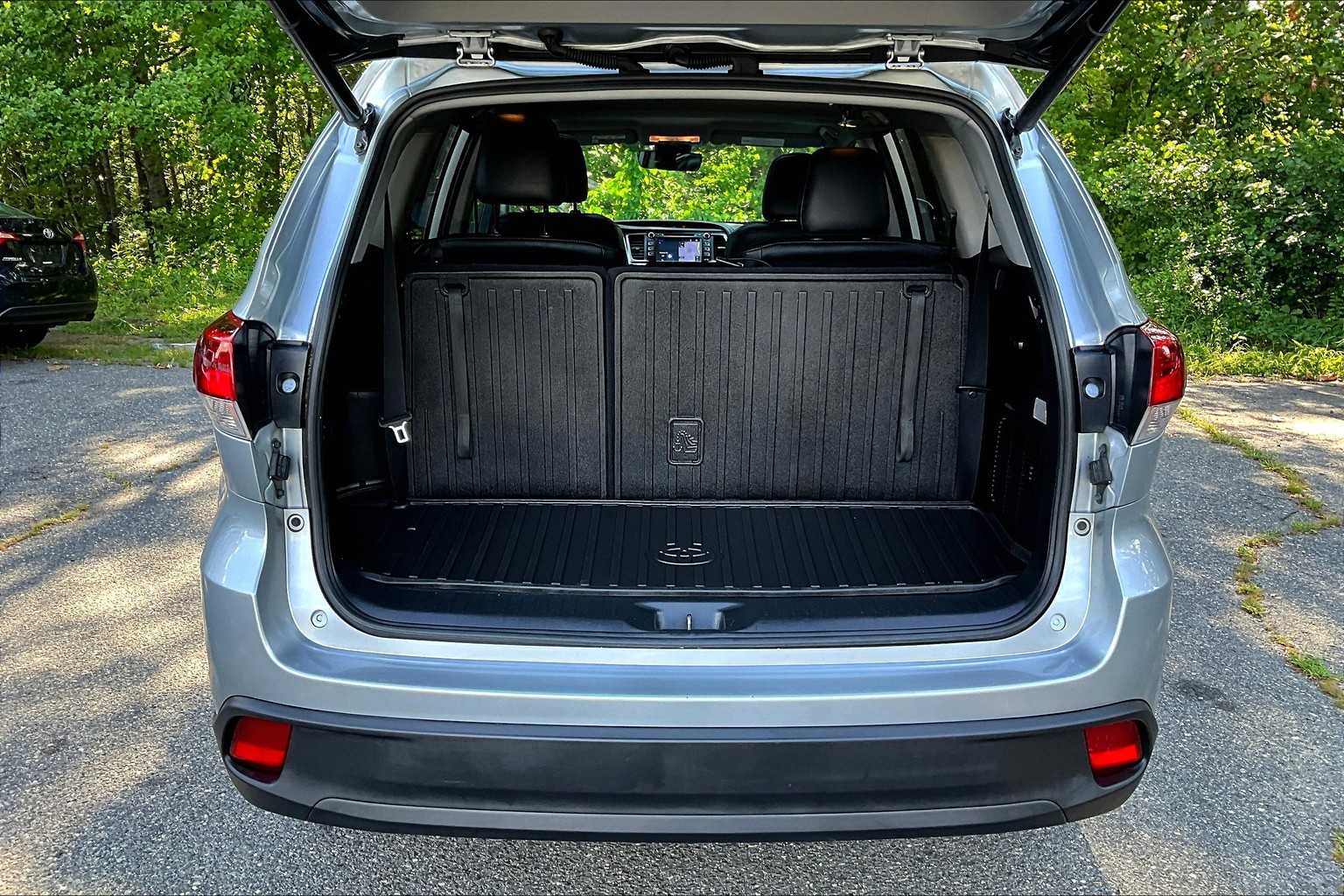 2019 Toyota Highlander XLE photo 30