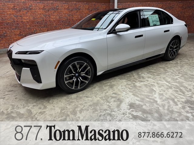 New 2025 White BMW 760i xDrive image 1