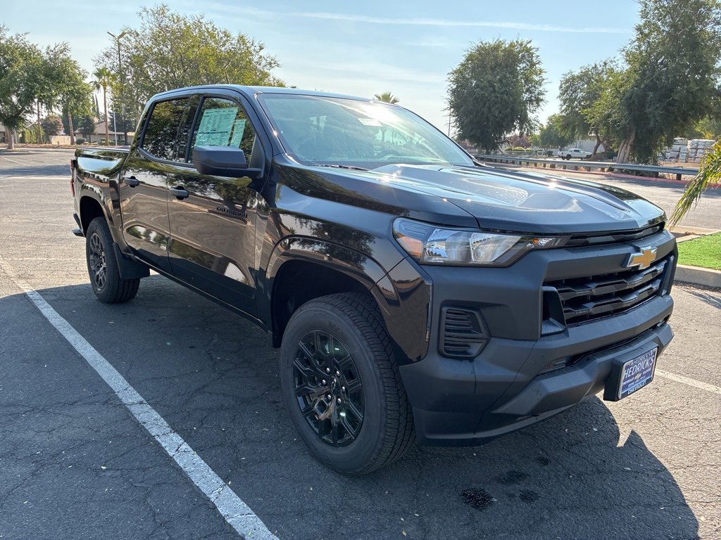 2026 Chevrolet Colorado Work Truck's photo