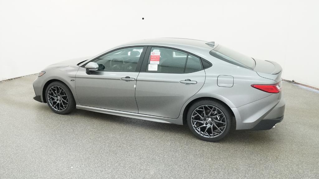 2025 Toyota Camry SE photo 11
