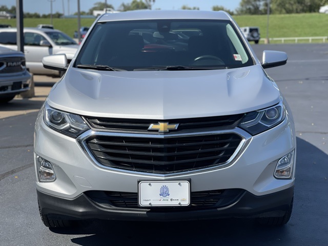 2020 Chevrolet Equinox LT photo 2