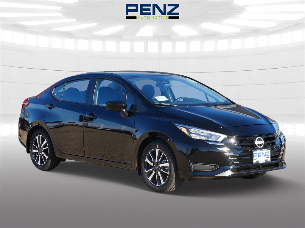 2025 Nissan Versa SV's photo