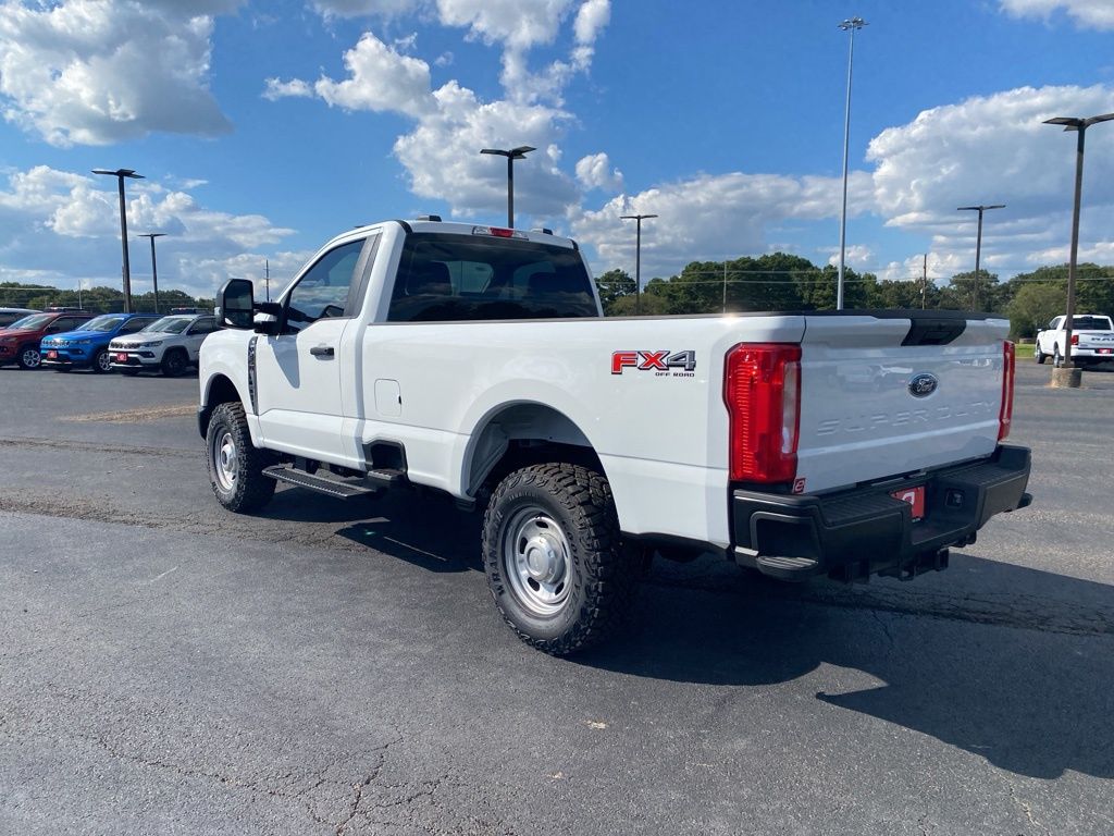2025 Ford F-250 XL photo 5