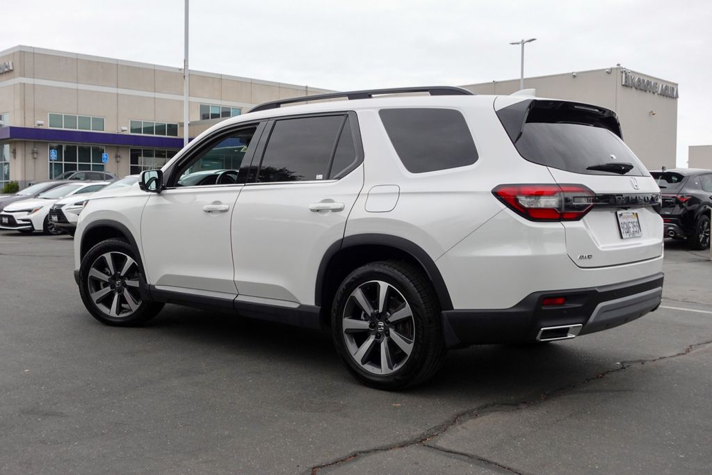 2023 Honda Pilot Elite photo 9