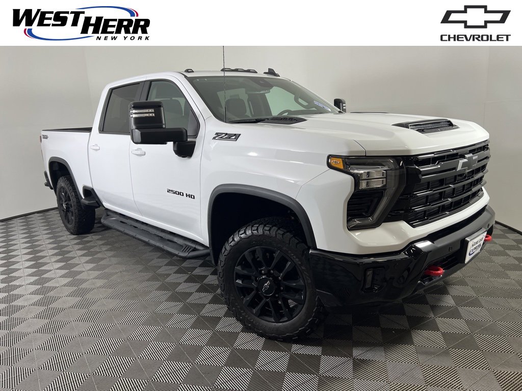 2025 Chevrolet Silverado 2500HD LT's photo