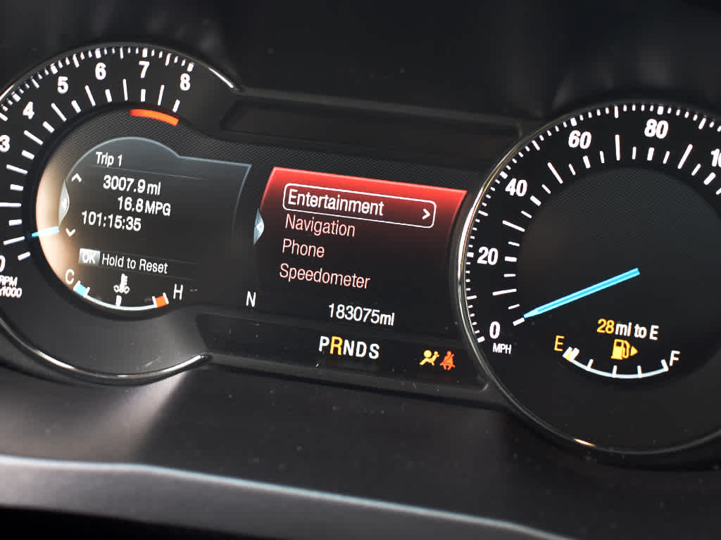 2019 Ford Explorer Platinum photo 10