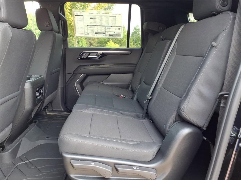 2025 Chevrolet Suburban LS photo 18