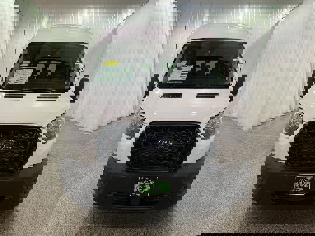 New 2025 OXFORD WHITE Ford XL image 2