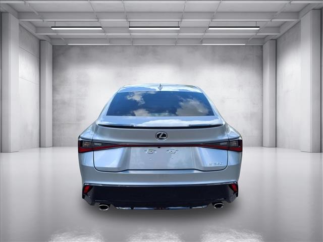 2022 Lexus IS 350 F SPORT photo 4