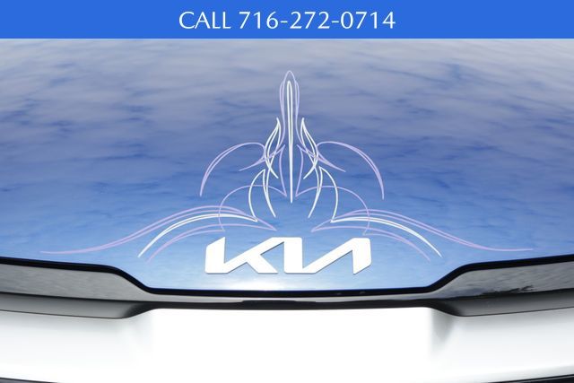 2023 Kia Sportage EX photo 2