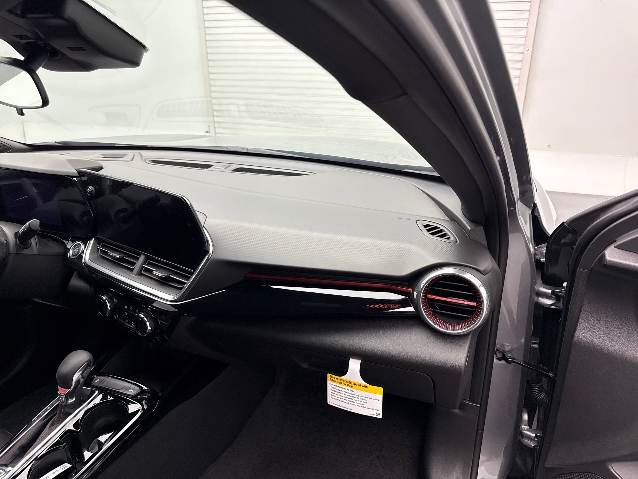 2025 Chevrolet Trax photo 23