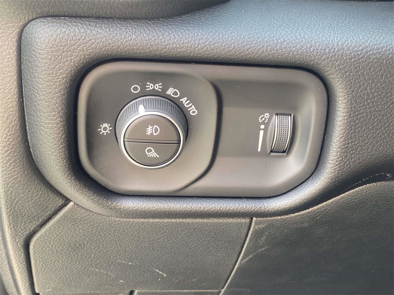 2026 Ram 2500 Big Horn photo 8