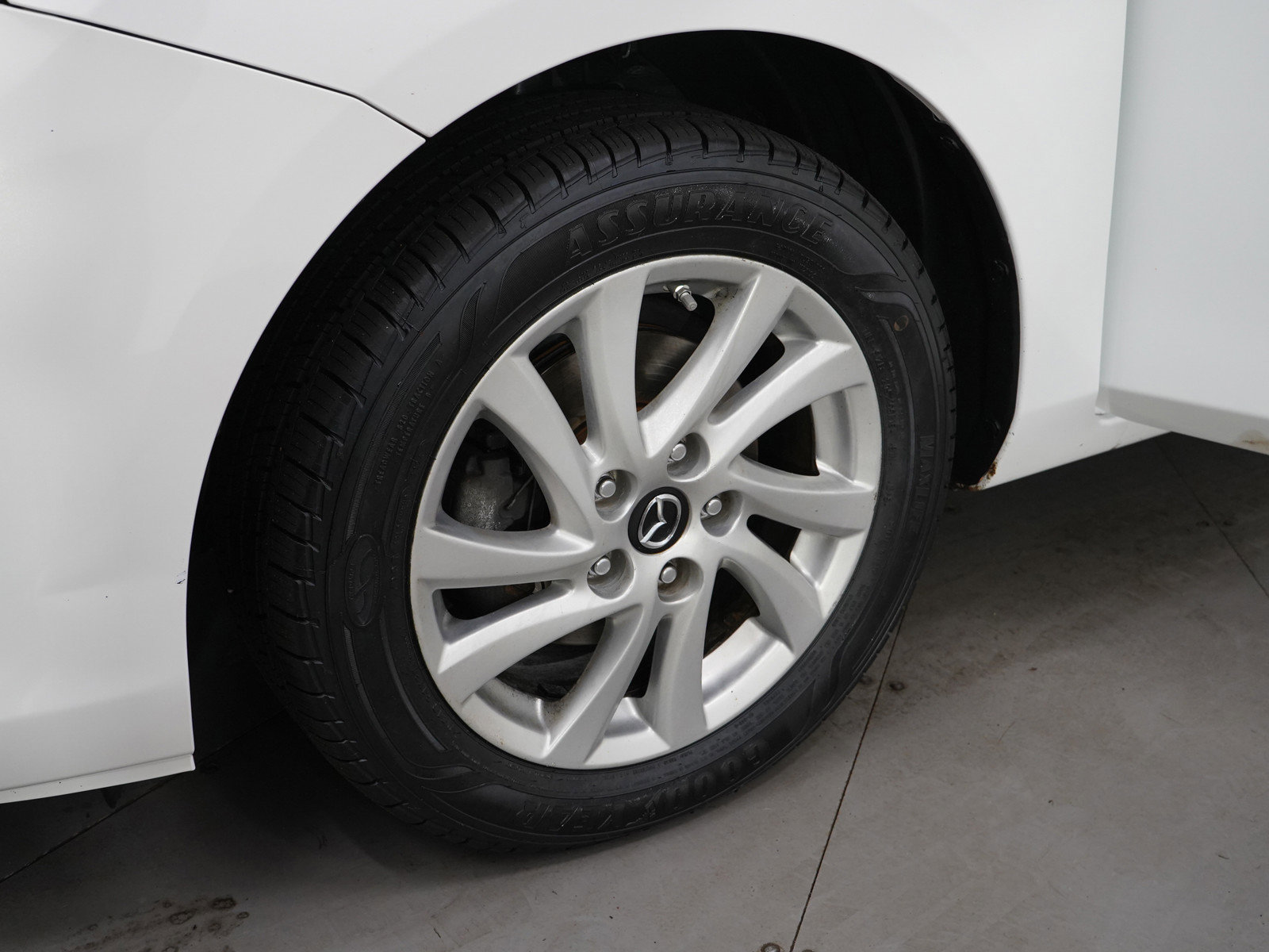 2013 Mazda Mazda3 Touring photo 28