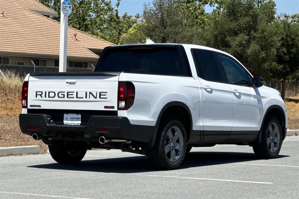 2025 Honda Ridgeline TrailSport photo 4