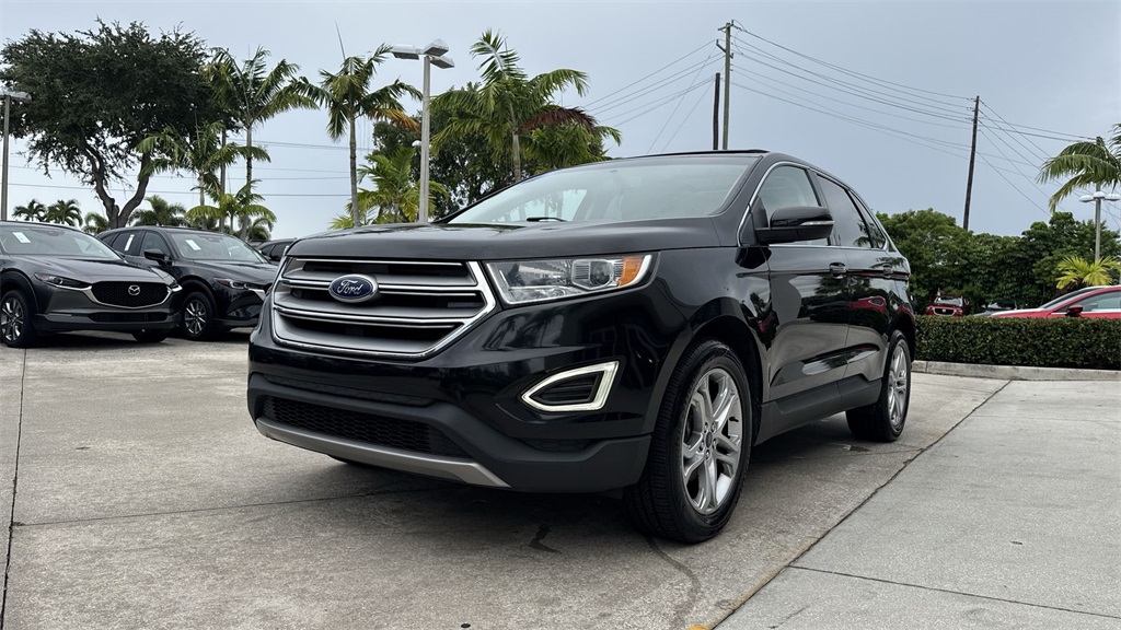 2017 Ford Edge Titanium photo 30