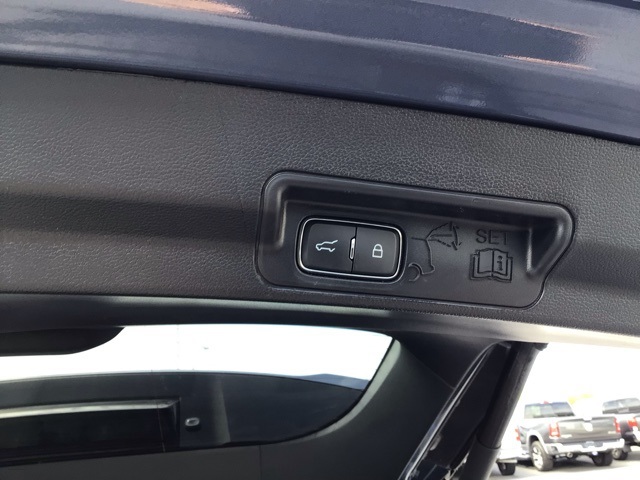 2021 Ford Explorer ST photo 22