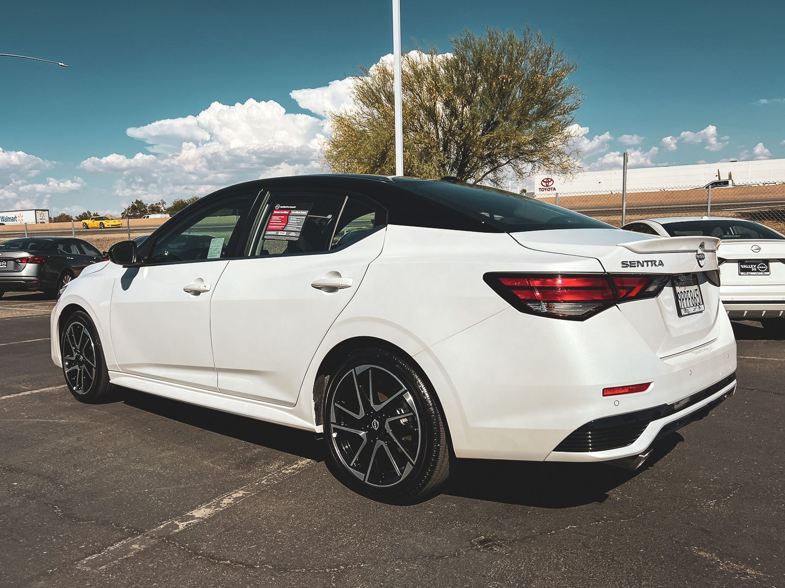 2025 Nissan Sentra SR photo 8