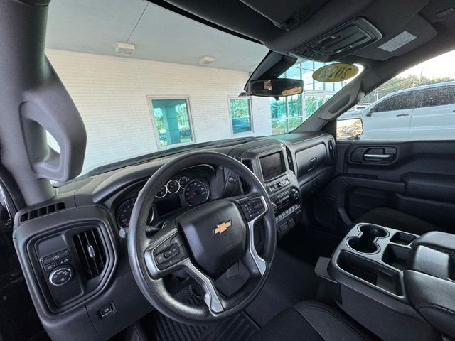 2022 Chevrolet Silverado 1500 Custom photo 9