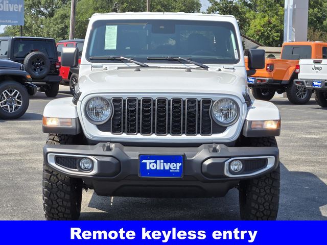 2025 Jeep Gladiator Sport photo 3
