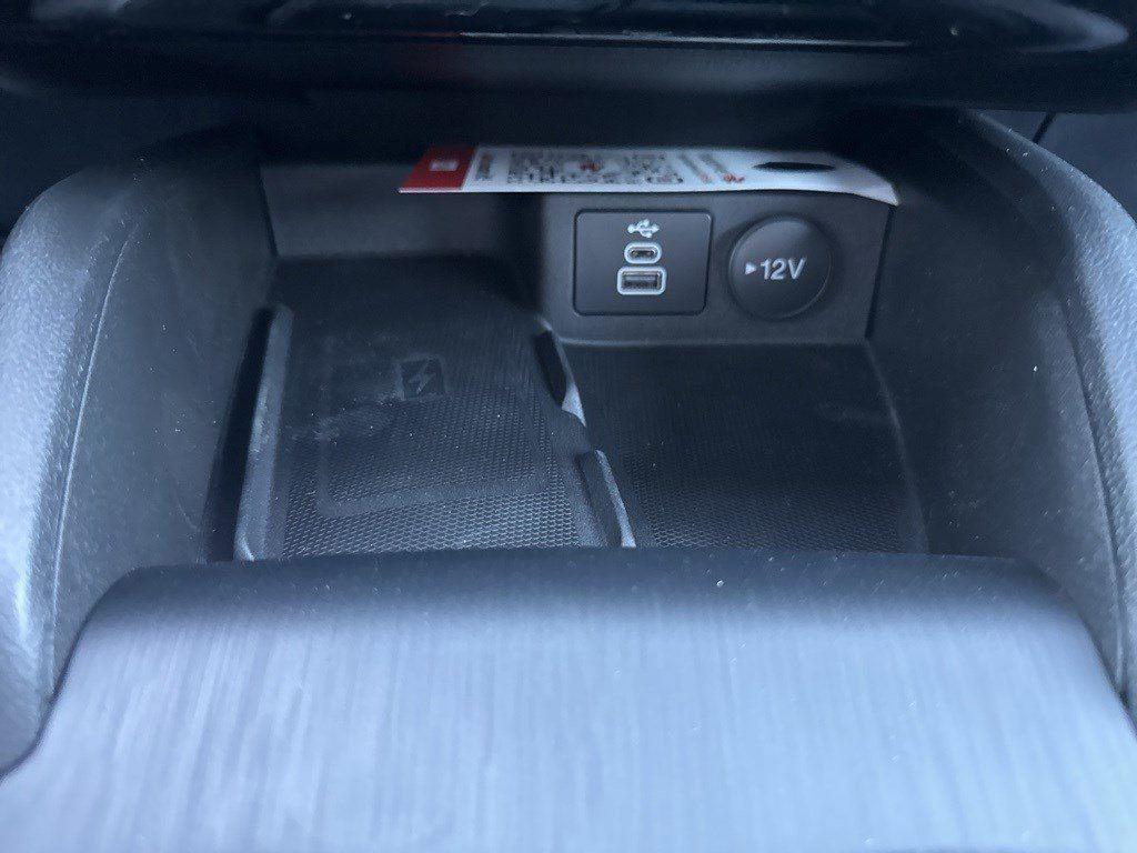 2025 Ford Escape Plug-In Hybrid photo 37