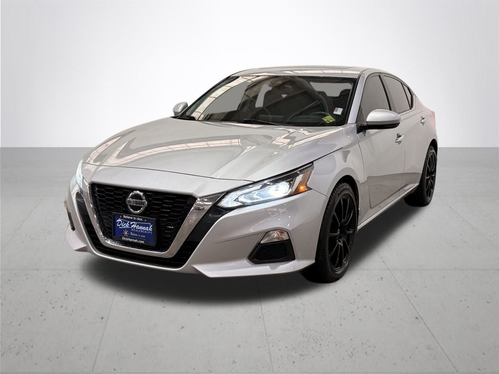 2022 Nissan Altima 2.5 SV photo 2