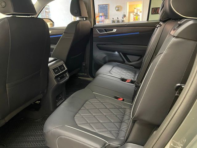 2025 Volkswagen Atlas SEL Premium R-Line photo 10