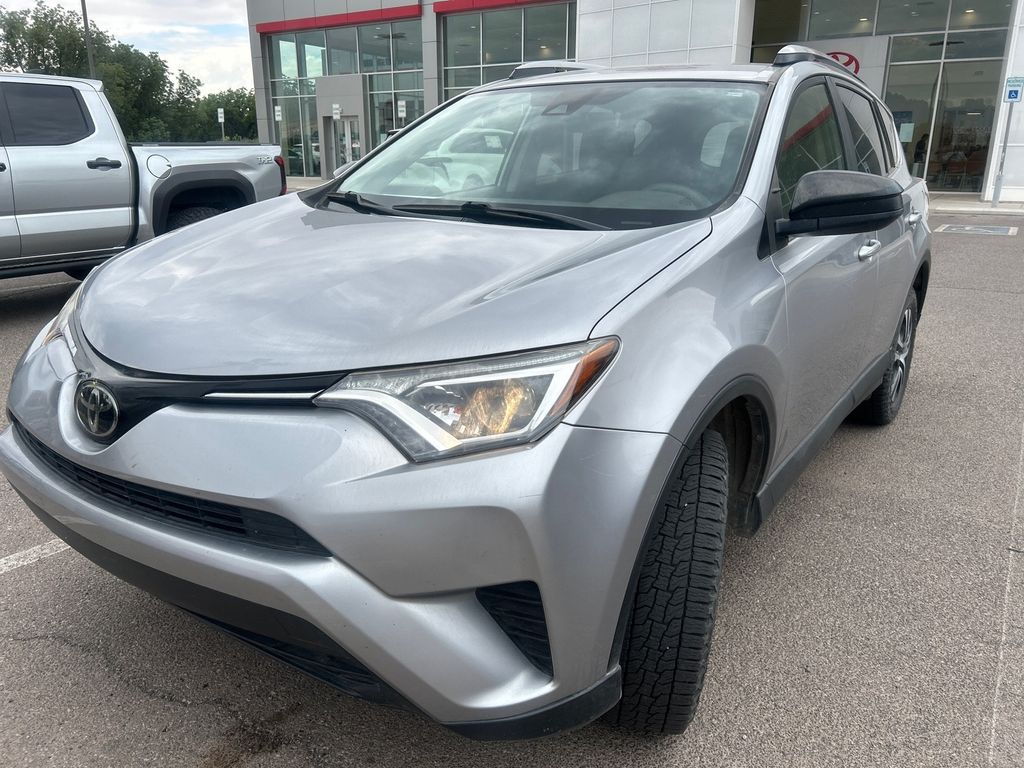 2018 Toyota RAV4 LE photo 2