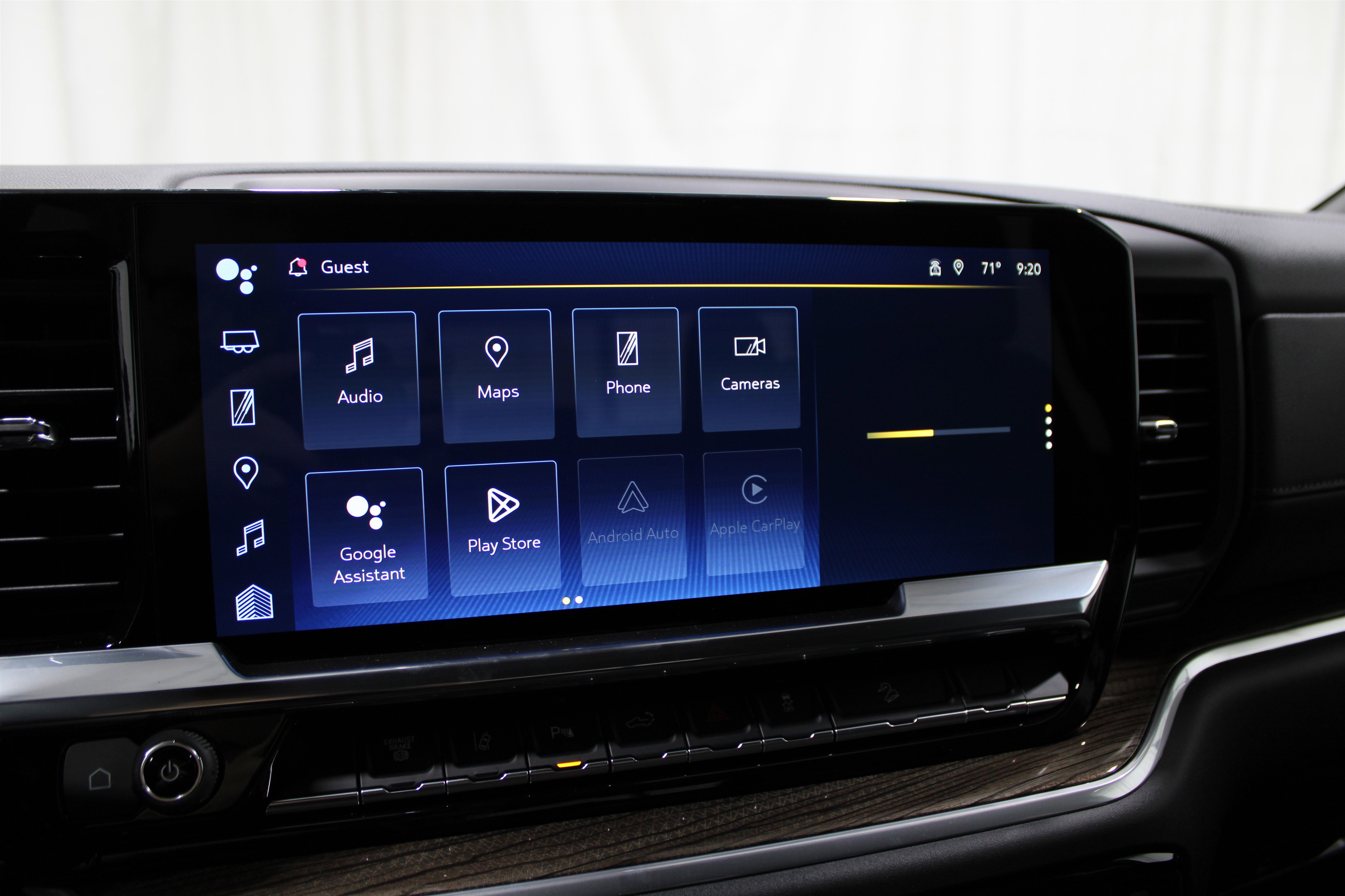 2025 Chevrolet Silverado 2500HD LT photo 2