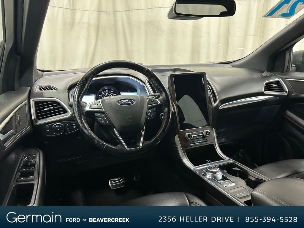 2021 Ford Edge ST photo 13