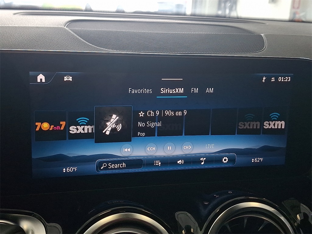 2026 Mercedes Benz GLB 250 4MATIC photo 13