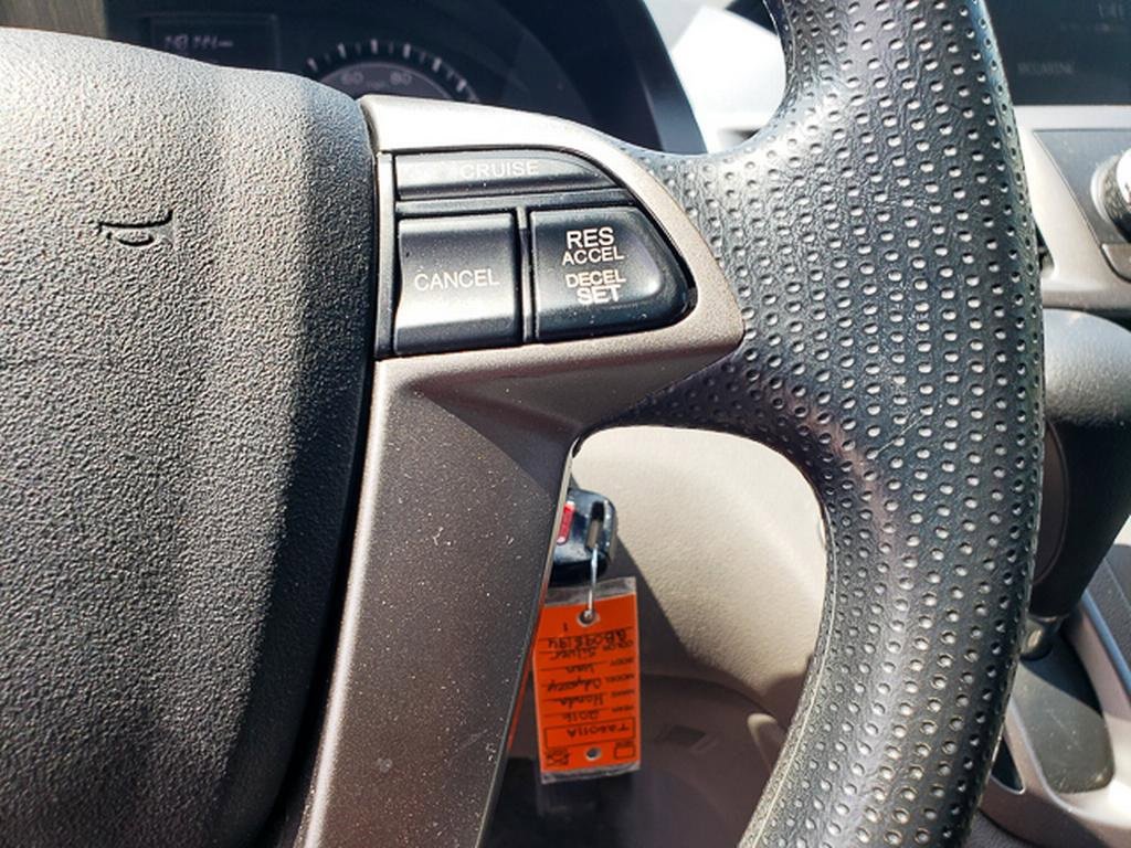 2016 Honda Odyssey LX photo 18