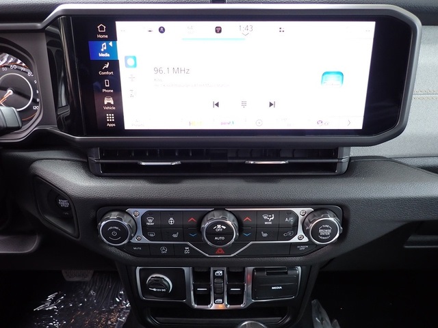 2025 Jeep Wrangler Sport S photo 19