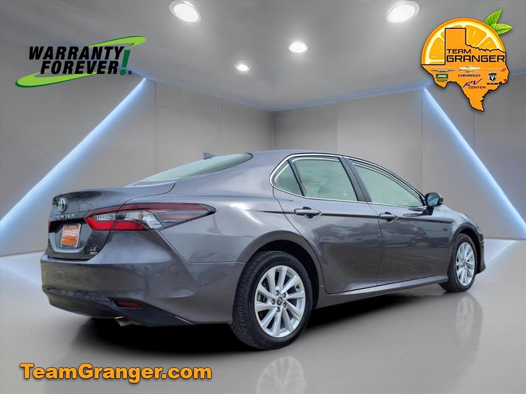 2023 Toyota Camry LE photo 4