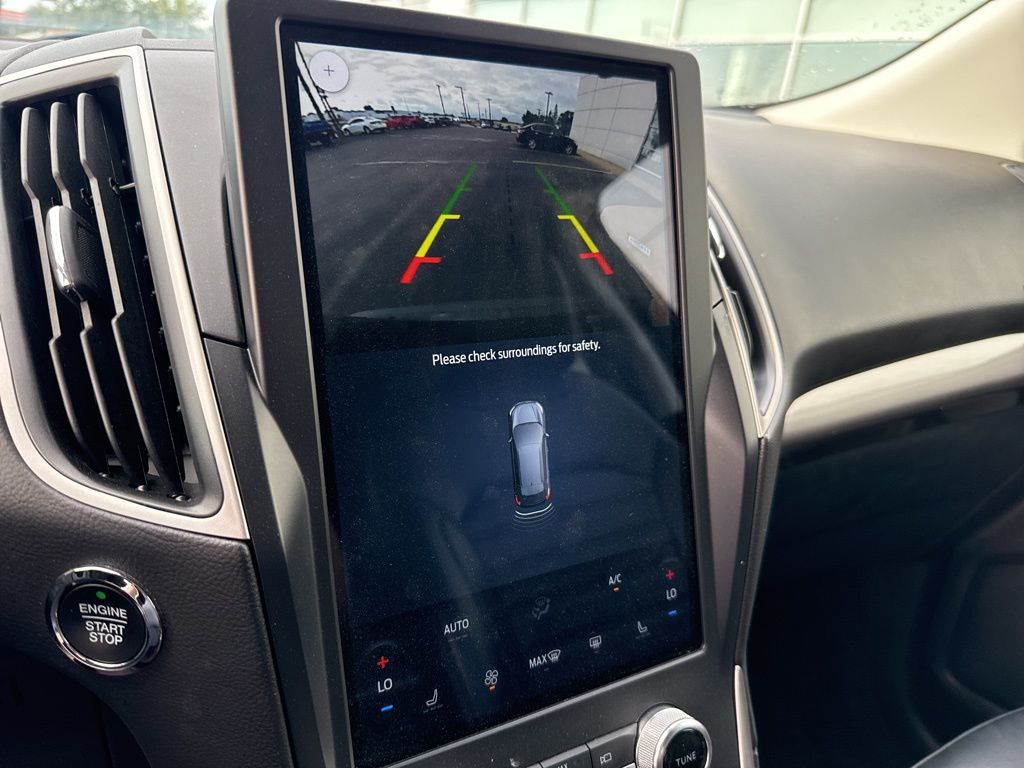 2024 Ford Edge SEL photo 26