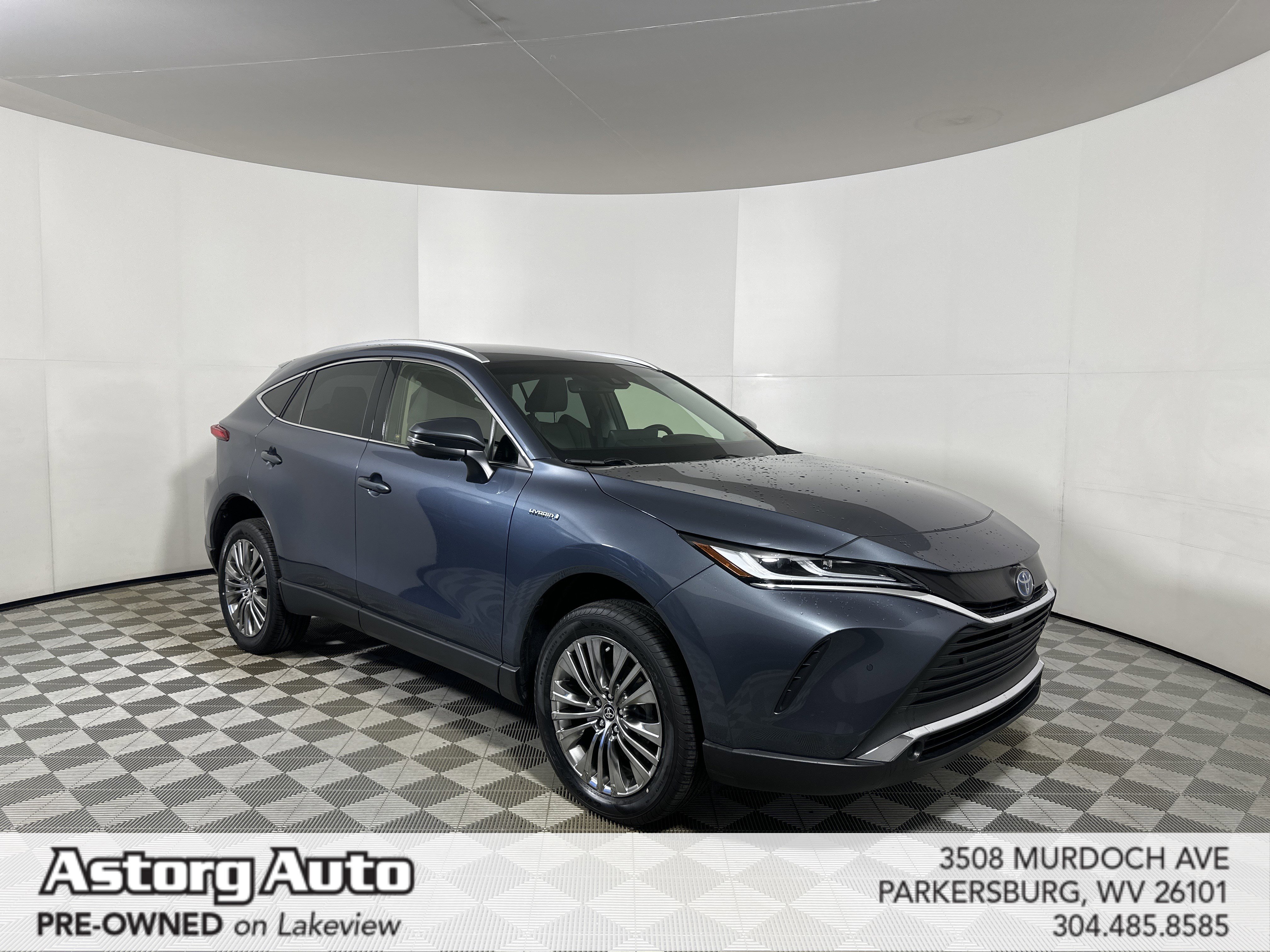 2021 Toyota Venza XLE's photo