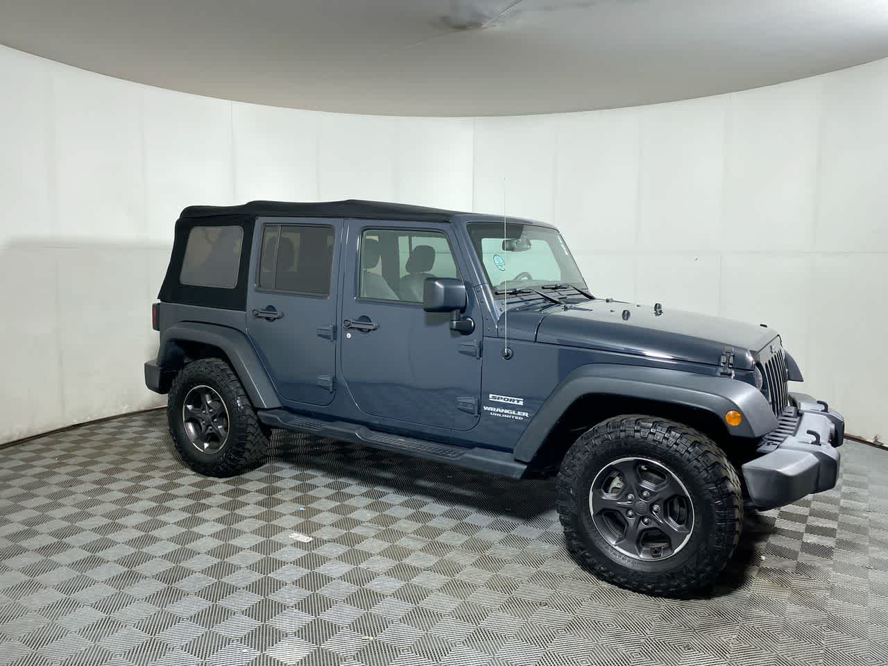 2017 Jeep Wrangler Unlimited Sport photo 8