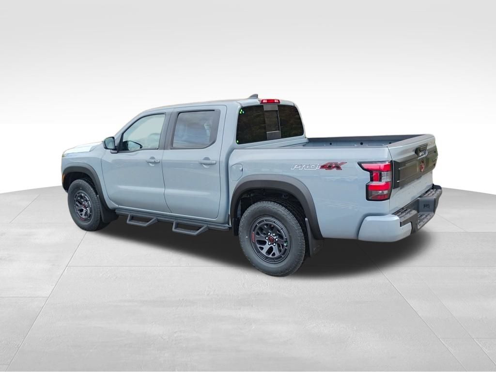 2025 Nissan Frontier PRO-4X photo 4