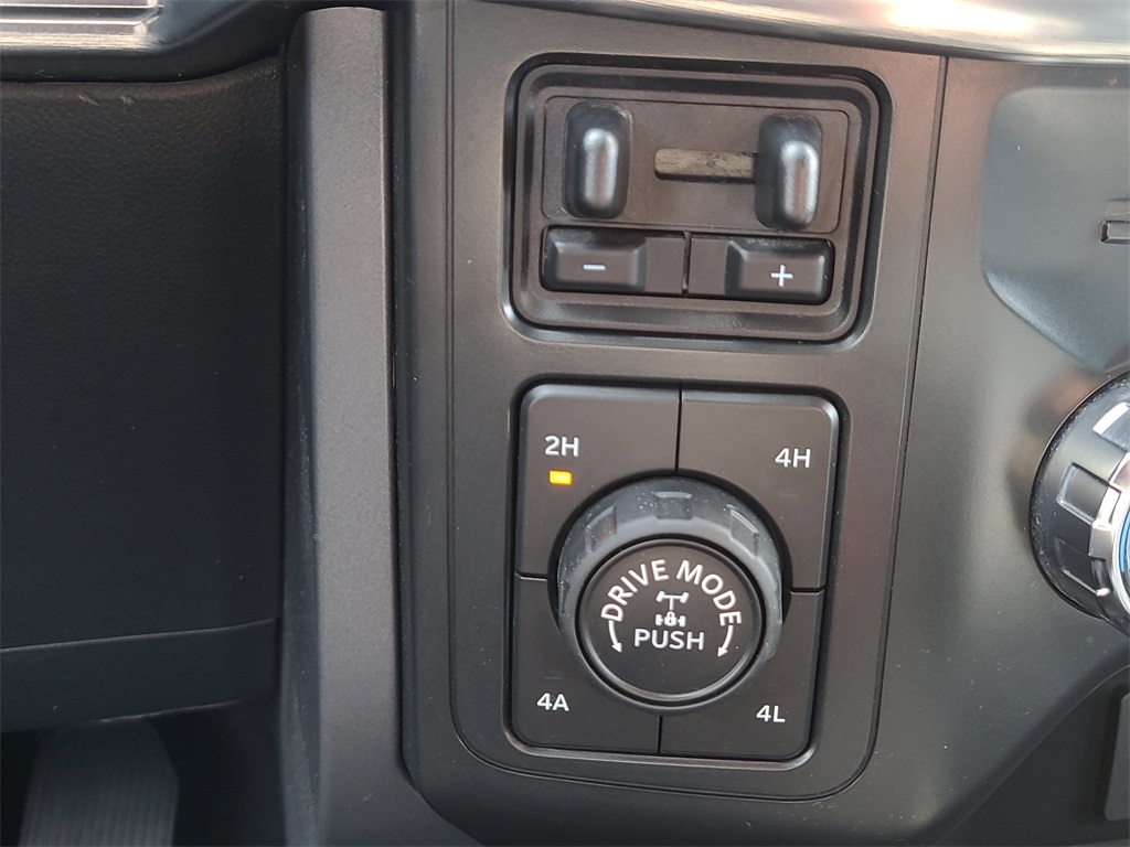2022 Ford F-150 Lariat photo 25